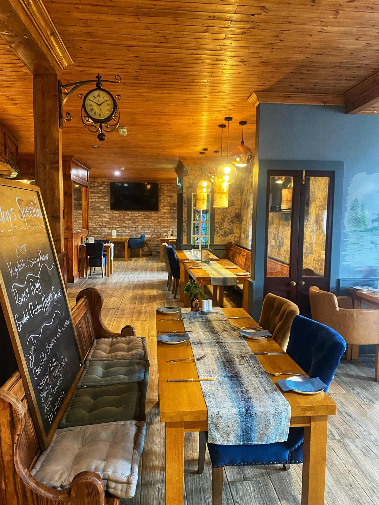 Dulrush Lodge Guest House, Restaurant And Self-Catering 벨릭 외부 사진